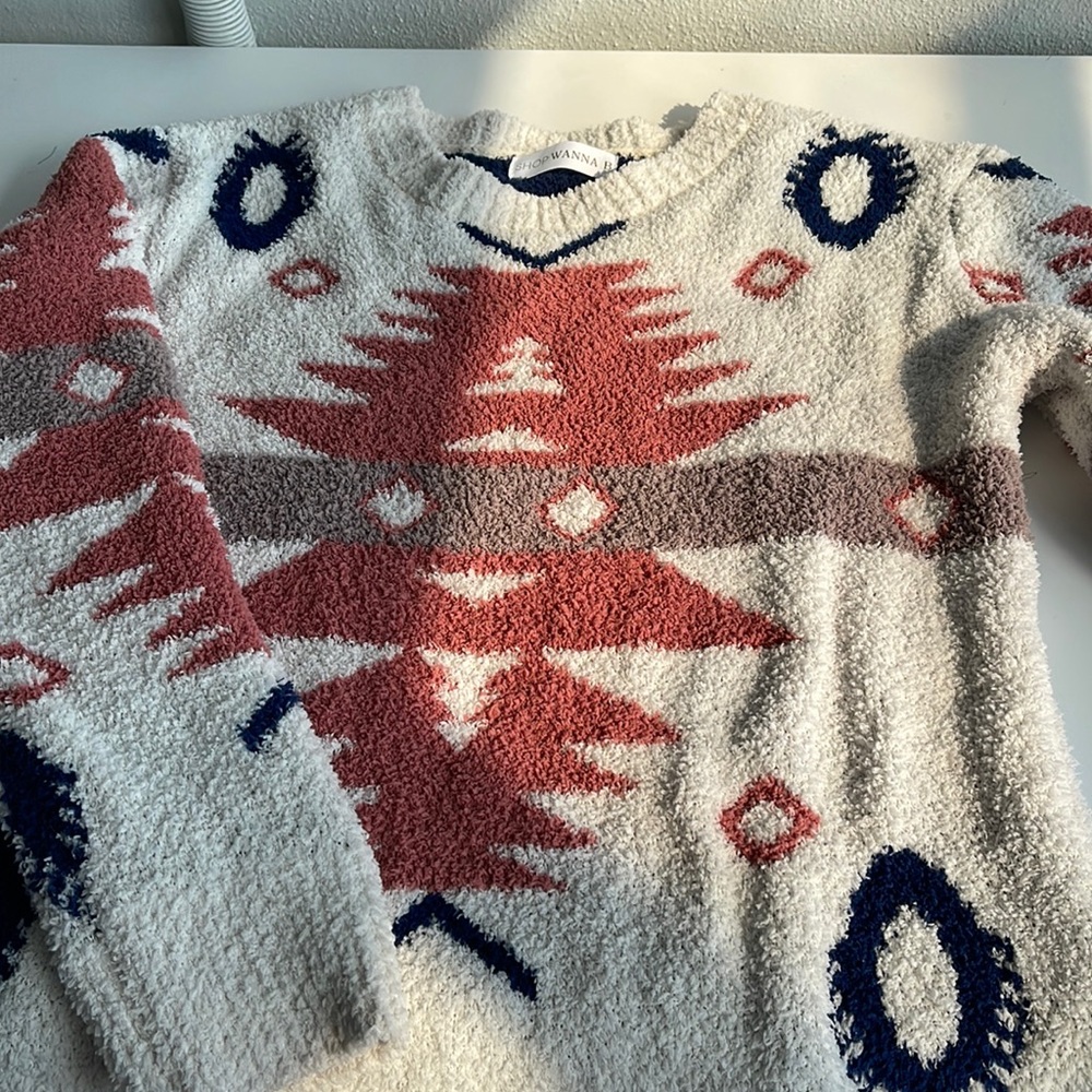 Excellent pre loved chenille sweater small to medium Aztec design